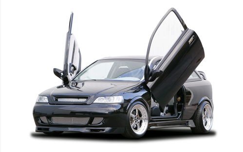 五金模型在汽車銷售領(lǐng)域的應(yīng)用與市場(chǎng)分析